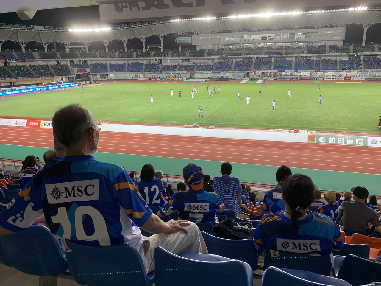 Vファーレン対群馬戦試合中